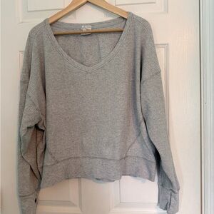 Aerie Offline Cozy Light Gray Waffle Knit V-Neck top Size M